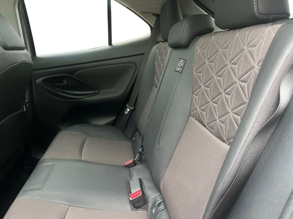 Toyota Yaris Cross usata a Lecco (12)