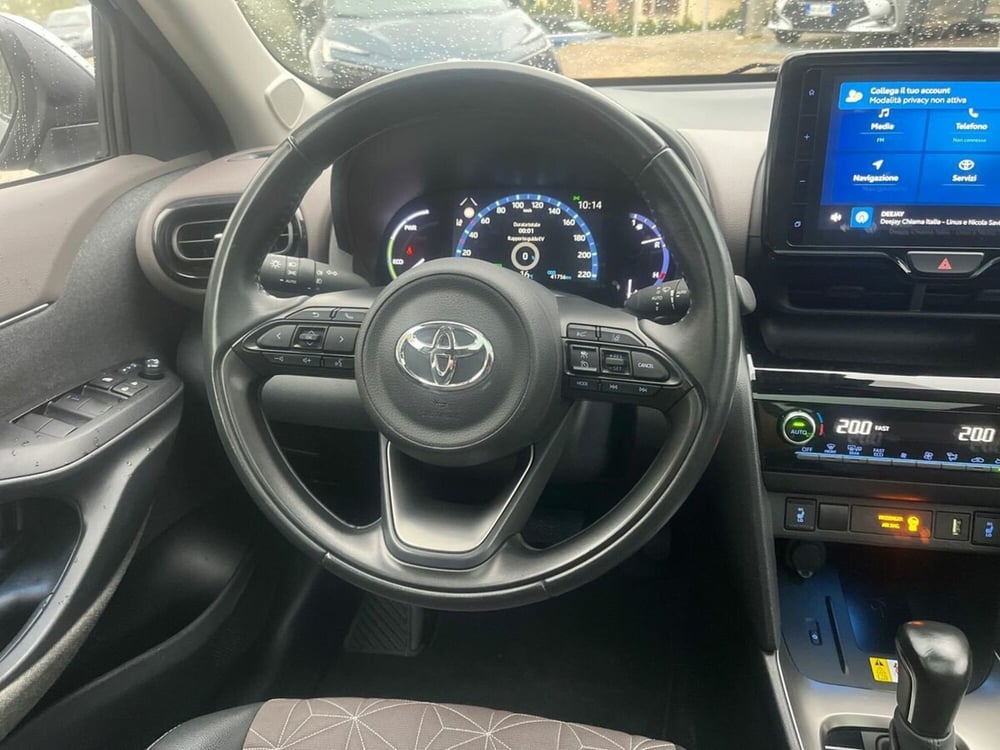 Toyota Yaris Cross usata a Lecco (14)