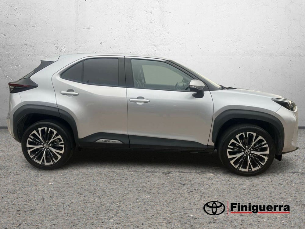 Toyota Yaris Cross usata a Lecco (6)