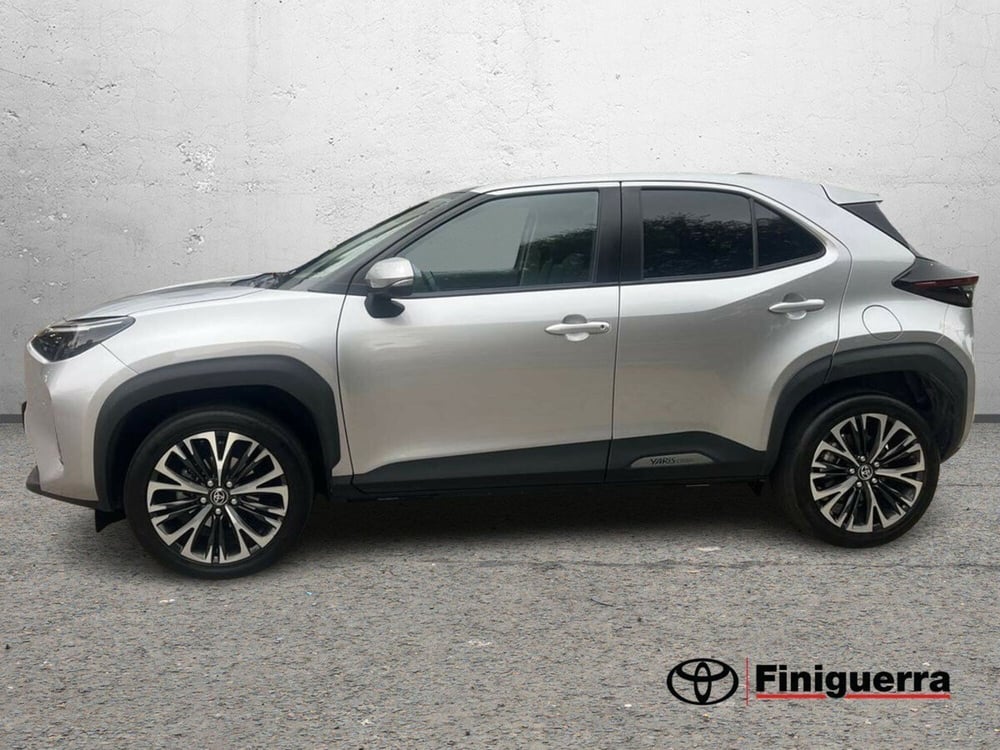 Toyota Yaris Cross usata a Lecco (7)