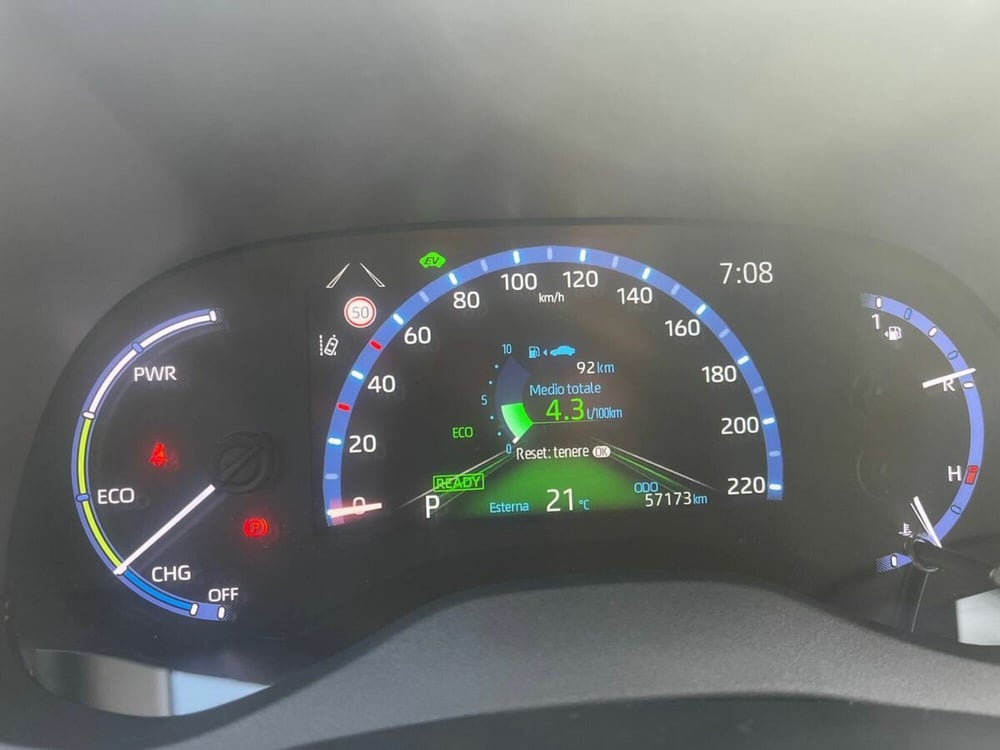 Toyota Yaris Cross usata a Lecco (10)