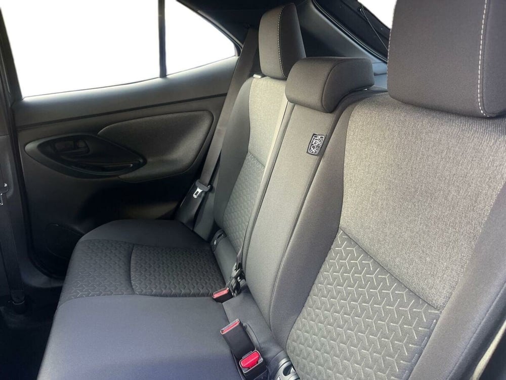 Toyota Yaris Cross usata a Lecco (12)
