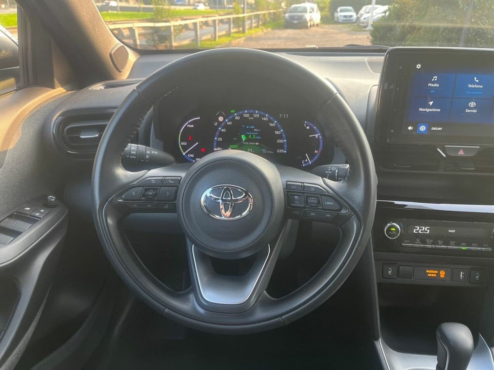 Toyota Yaris Cross usata a Lecco (14)