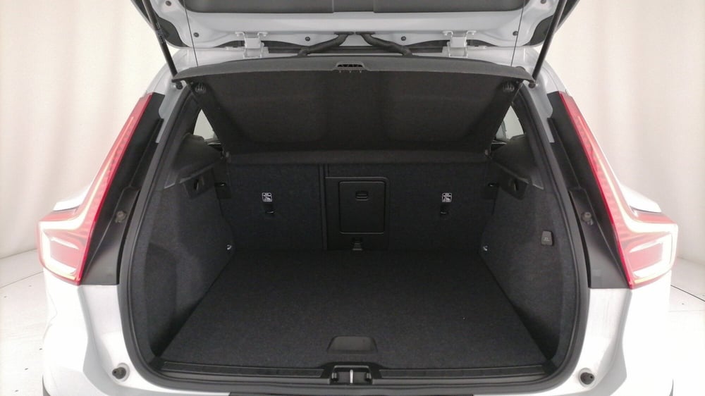 Volvo XC40 usata a Roma (10)