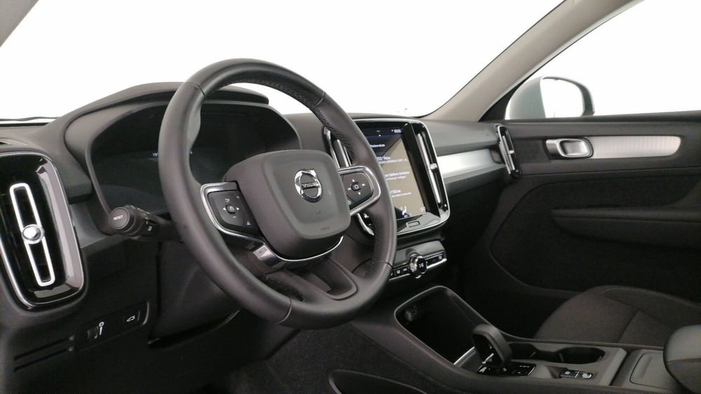 Volvo XC40 usata a Roma (11)