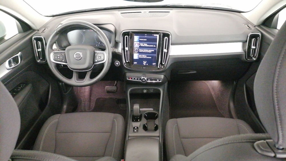 Volvo XC40 usata a Roma (9)