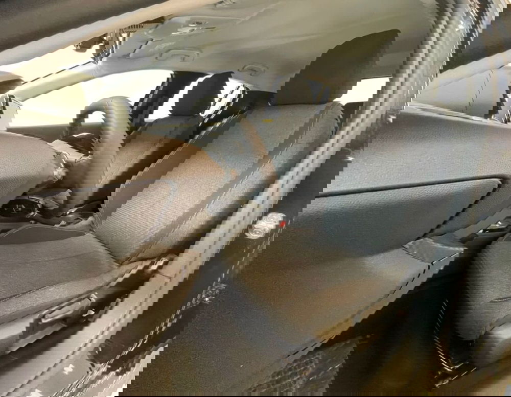 Peugeot 208 nuova a Ferrara (12)
