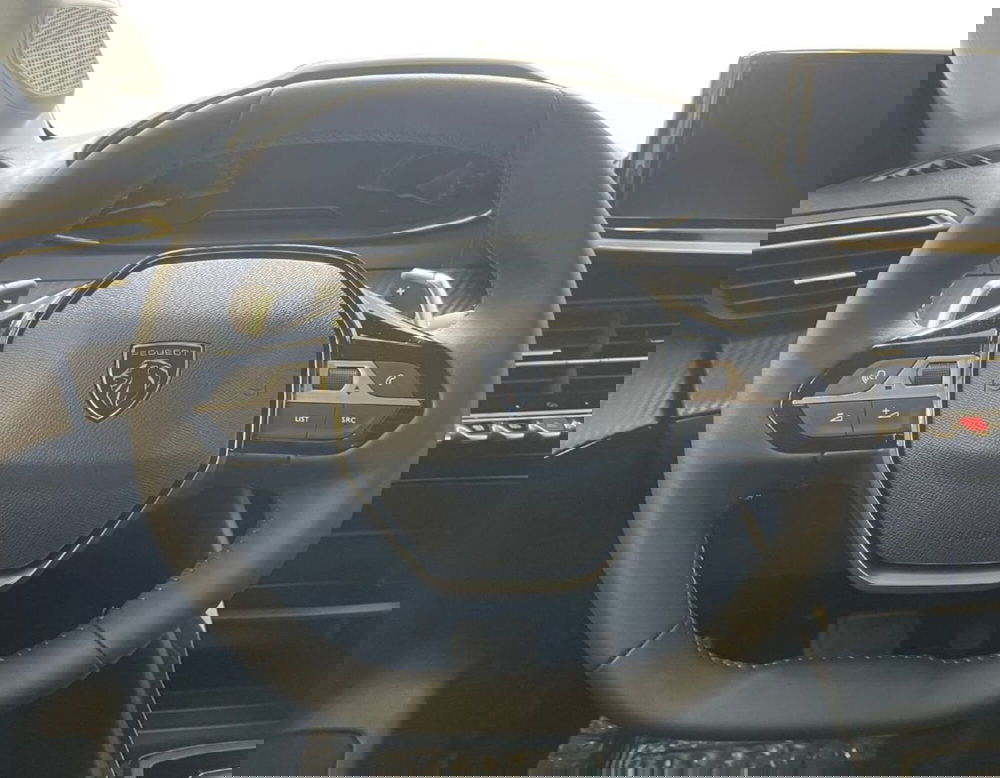 Peugeot 208 nuova a Ferrara (8)