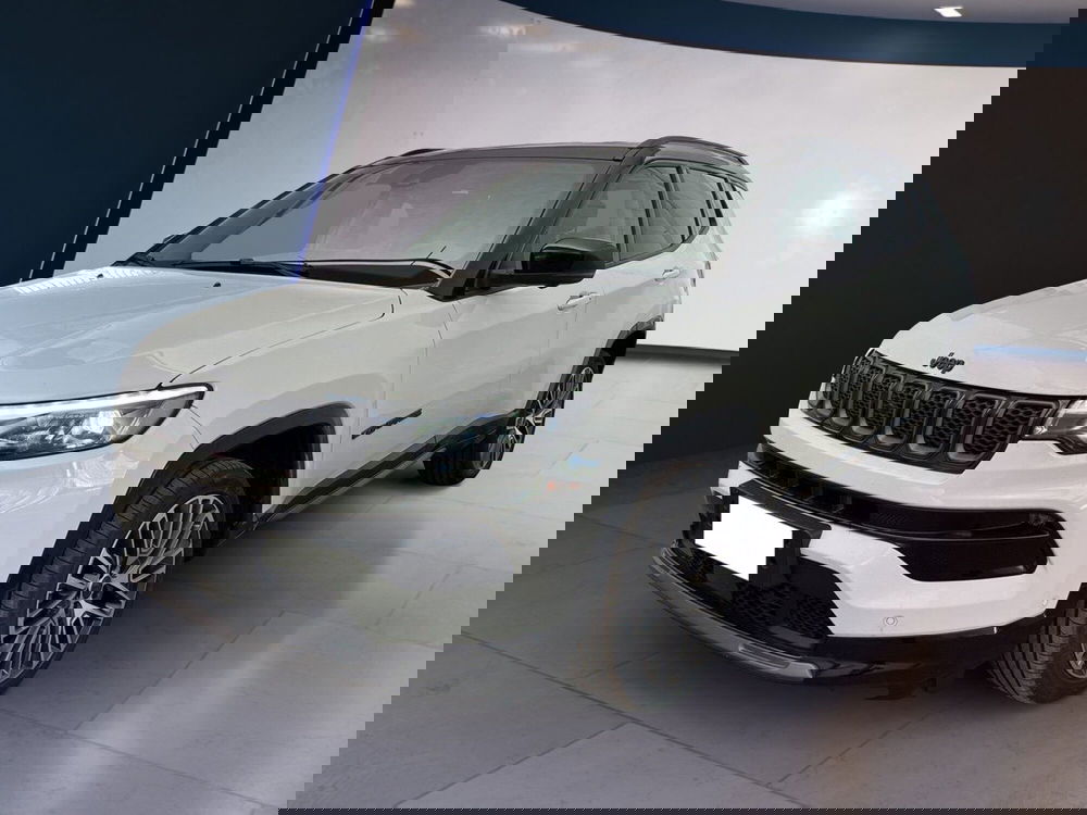 Jeep Compass nuova a Torino (2)