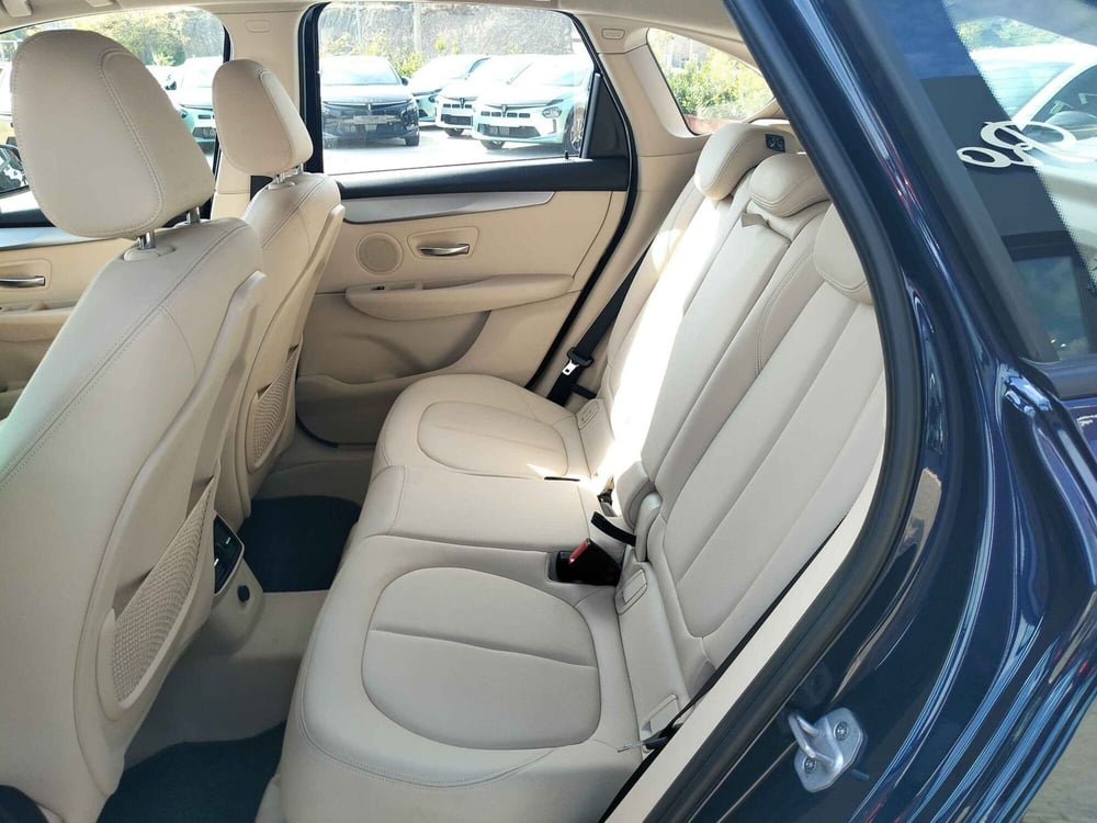 BMW Serie 2 Active Tourer usata a Matera (7)
