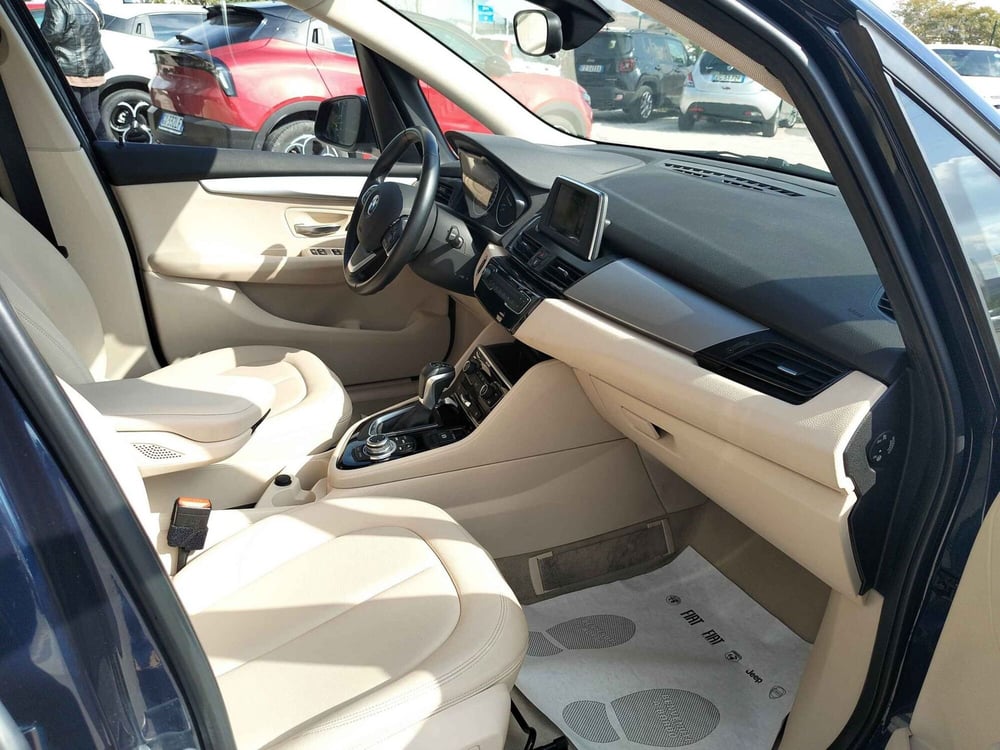 BMW Serie 2 Active Tourer usata a Matera (11)