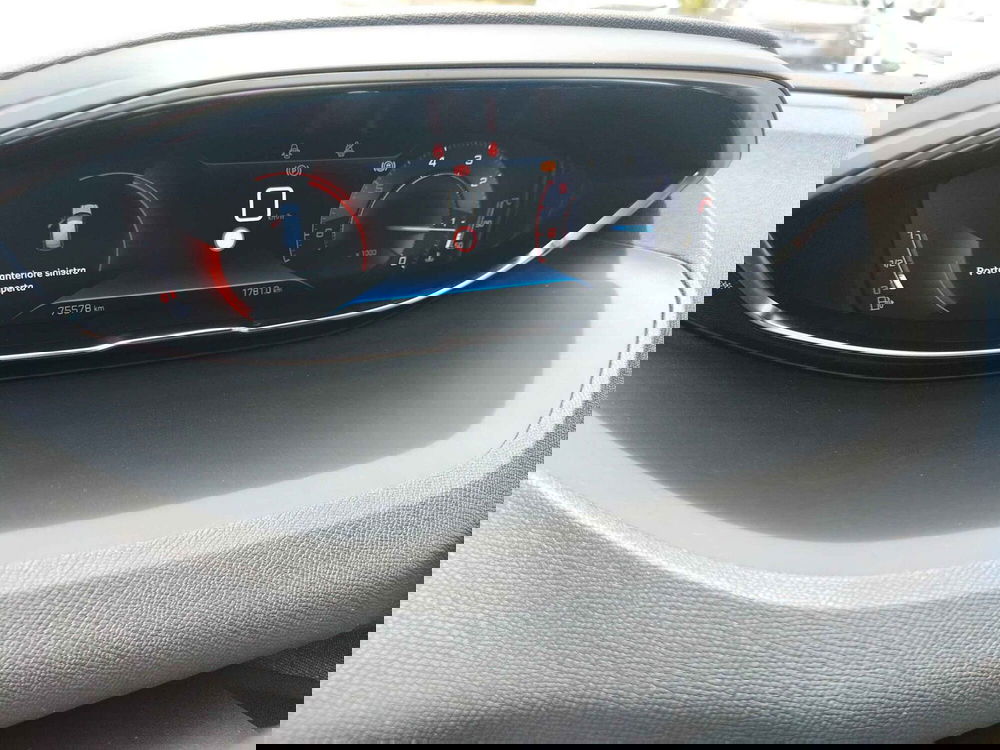 Peugeot 3008 usata a Matera (13)