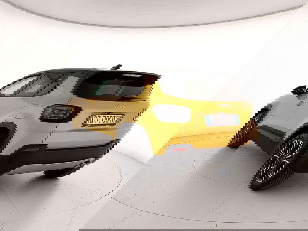 Jeep Avenger nuova a Caserta (4)