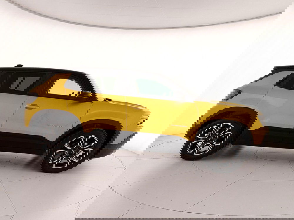 Jeep Avenger nuova a Caserta (7)