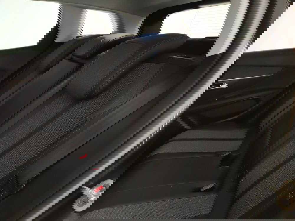 Peugeot 3008 usata a Caserta (19)