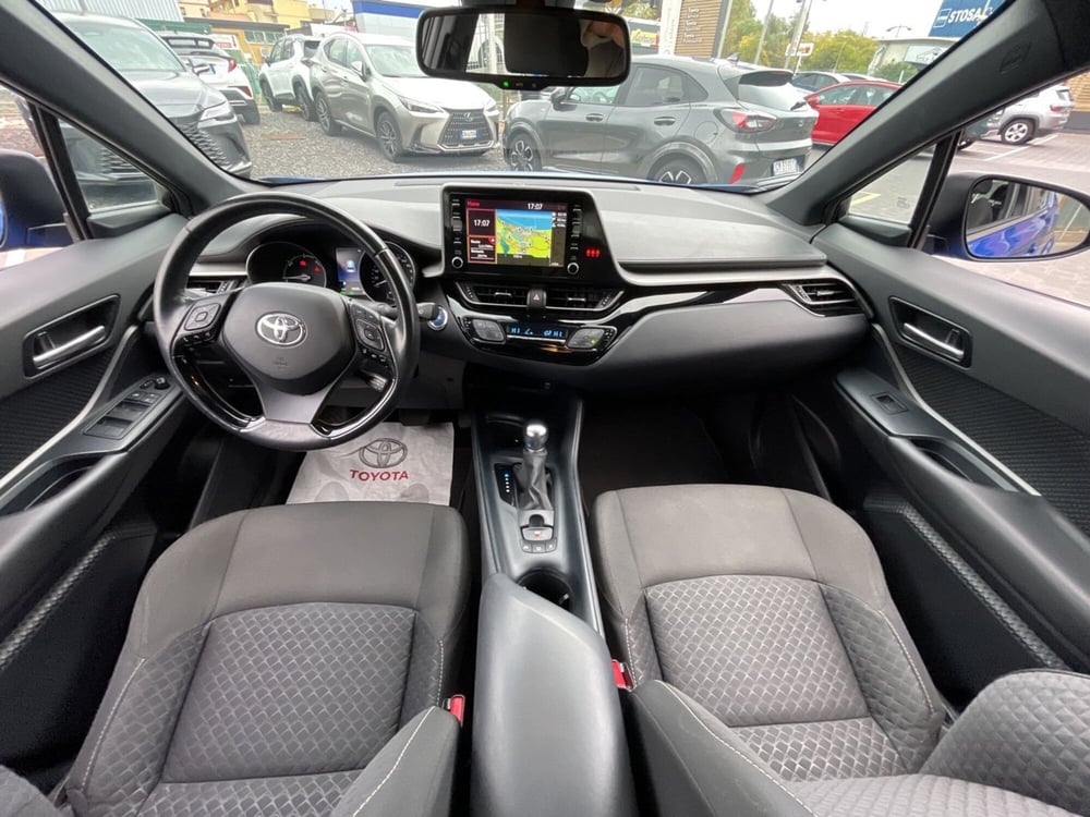 Toyota Toyota C-HR usata a Catania (10)