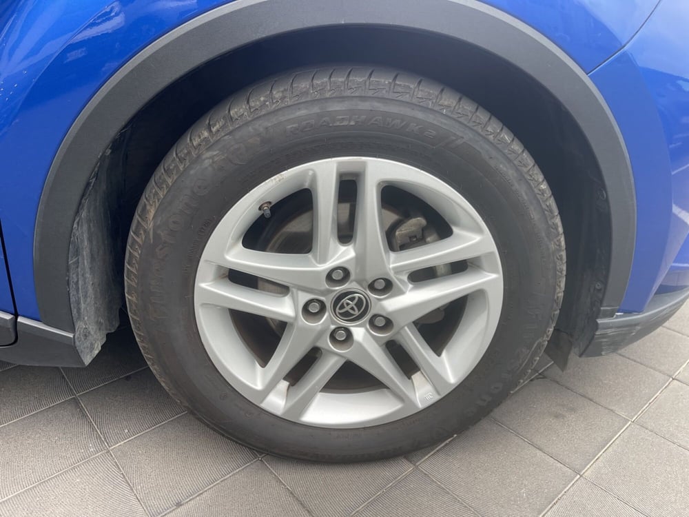 Toyota Toyota C-HR usata a Catania (6)