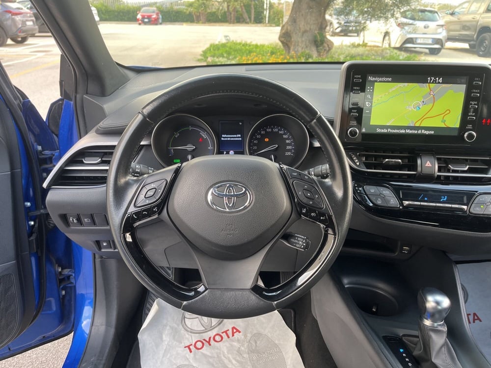 Toyota Toyota C-HR usata a Ragusa (11)