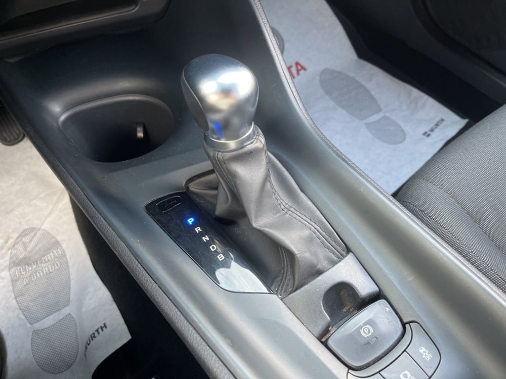 Toyota Toyota C-HR usata a Ragusa (16)