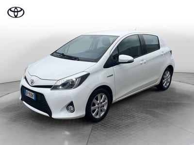 Toyota Yaris 1.5 Hybrid 5 porte Lounge Pi&ugrave; del 2013 usata a Ragusa