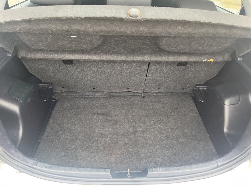 Toyota Yaris usata a Ragusa (6)