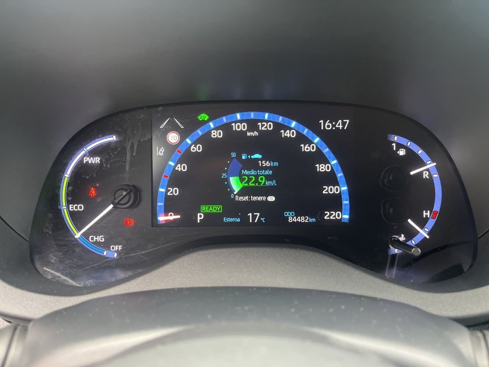 Toyota Yaris Cross usata a Ragusa (12)
