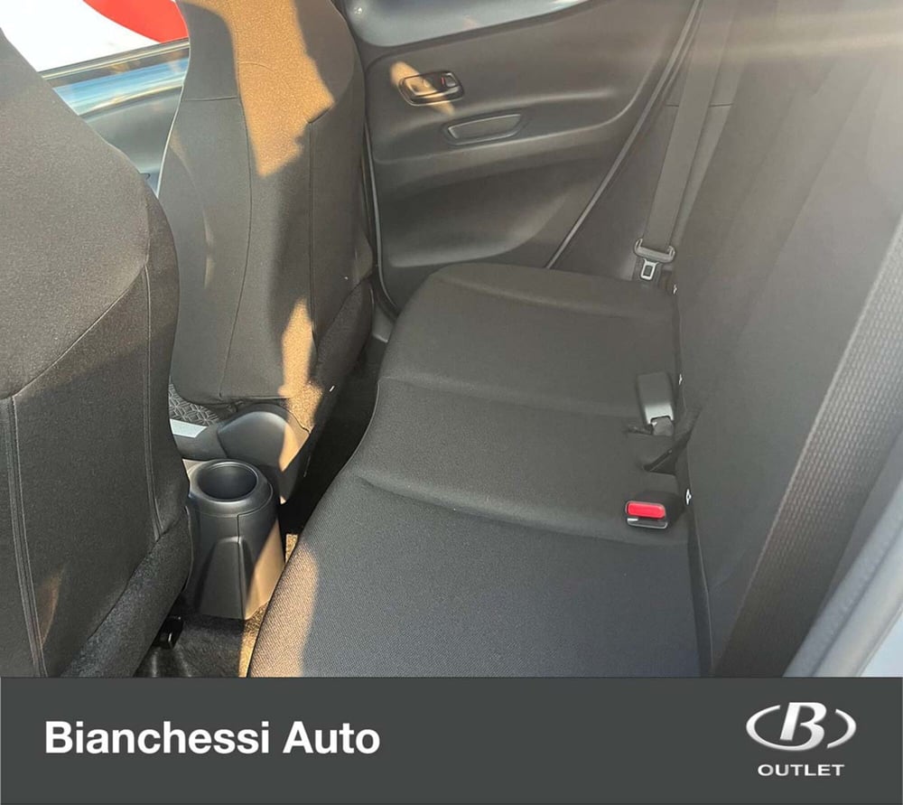 Toyota Aygo X nuova a Cremona (13)