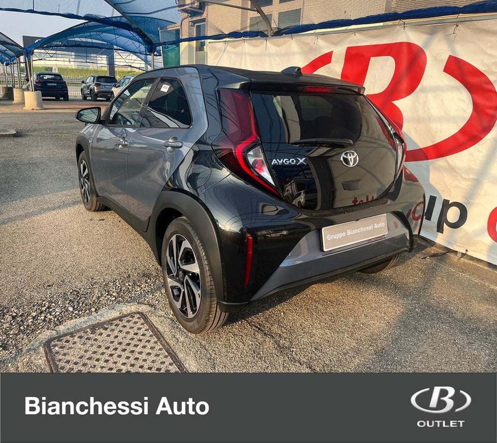 Toyota Aygo X nuova a Cremona (5)