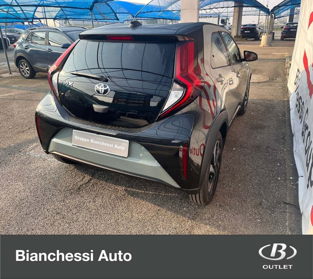 Toyota Aygo X nuova a Cremona (5)