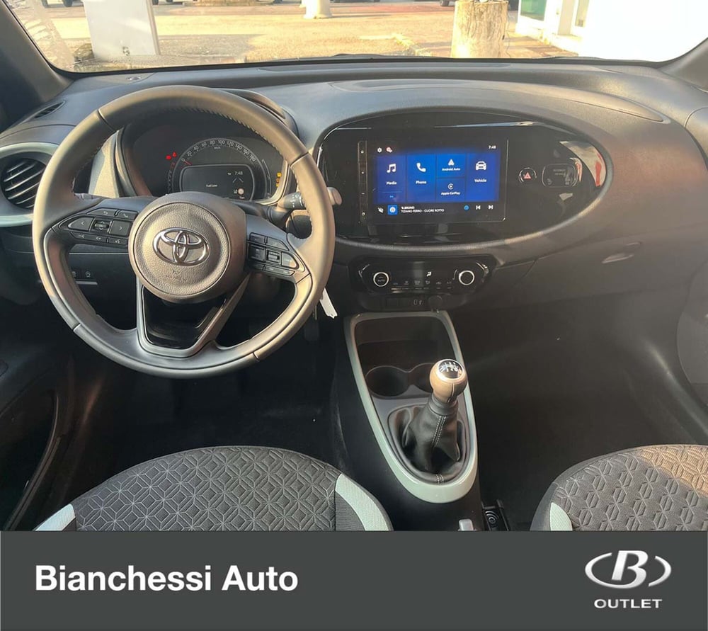 Toyota Aygo X nuova a Cremona (9)