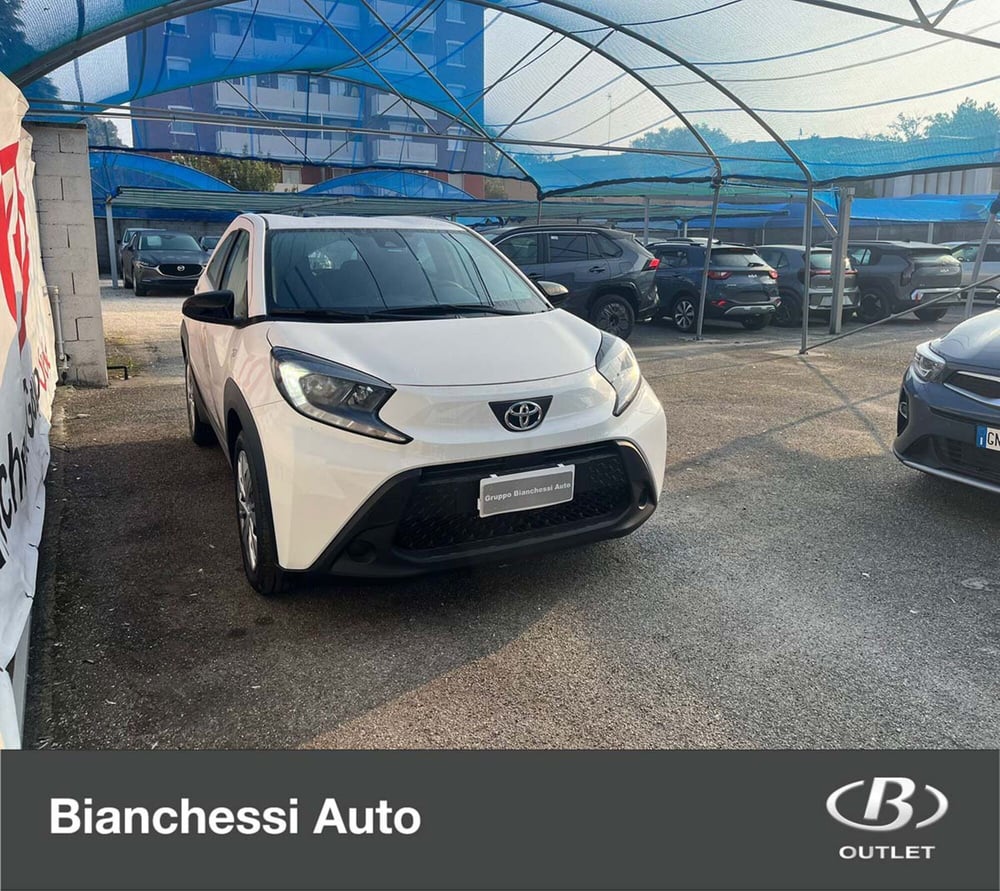 Toyota Aygo X nuova a Cremona (4)