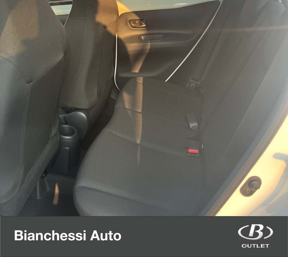 Toyota Aygo X nuova a Cremona (14)