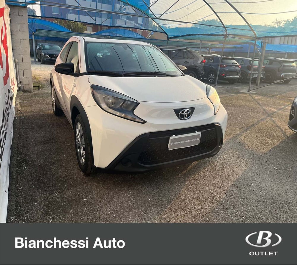 Toyota Aygo X nuova a Cremona (4)