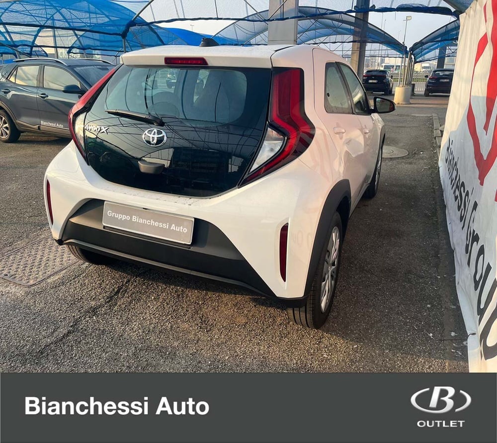 Toyota Aygo X nuova a Cremona (7)