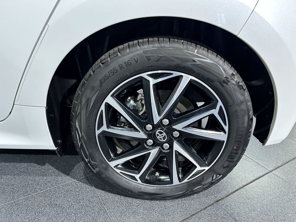 Toyota Yaris usata a Milano (13)