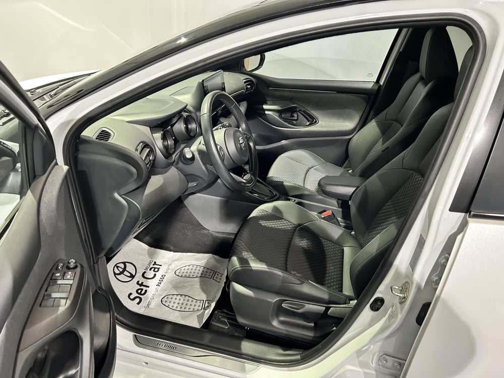 Toyota Yaris usata a Milano (14)