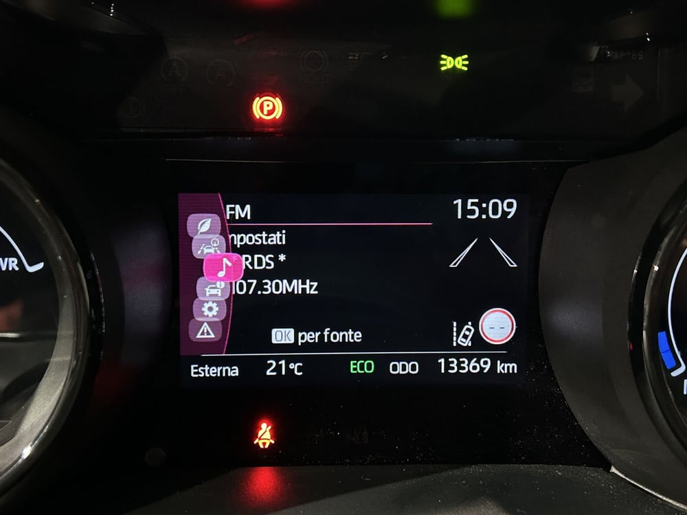 Toyota Yaris usata a Milano (15)