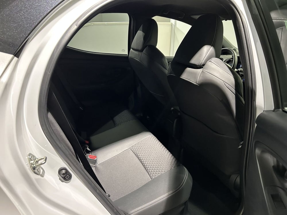Toyota Yaris usata a Milano (8)
