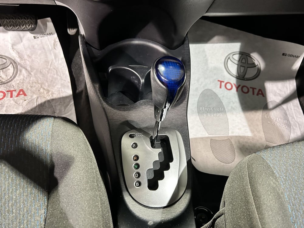 Toyota Yaris usata a Milano (15)