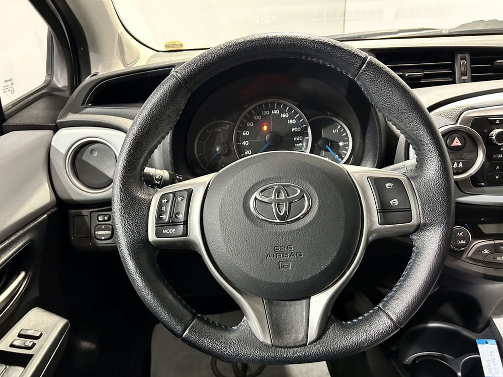 Toyota Yaris usata a Milano (8)