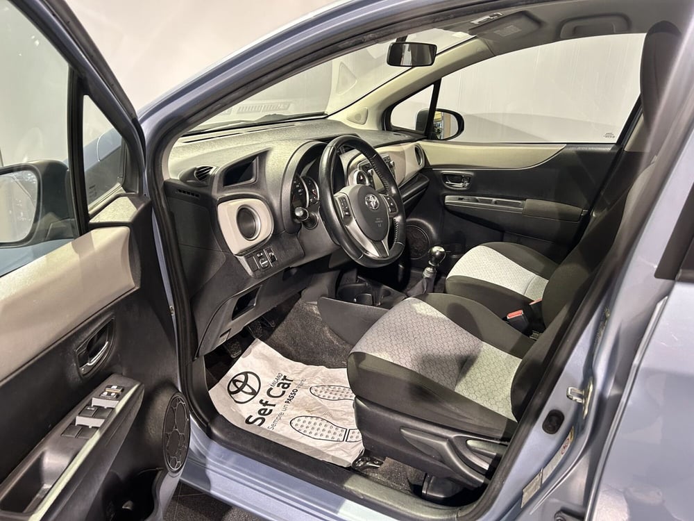 Toyota Yaris usata a Milano (12)