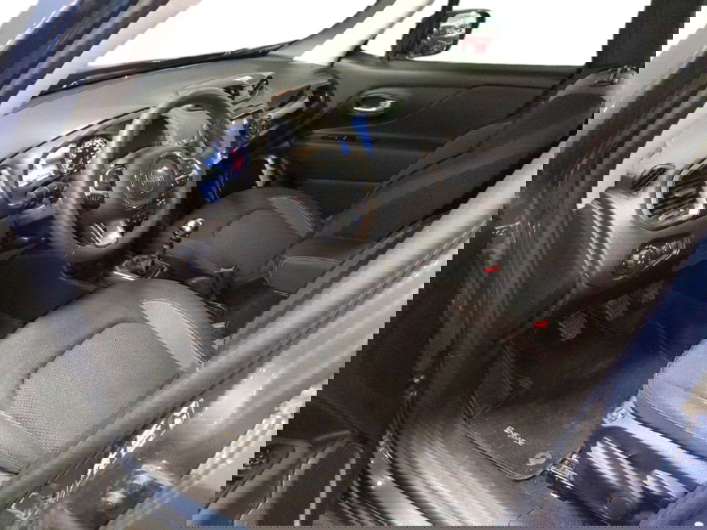 Jeep Renegade usata a Milano (12)