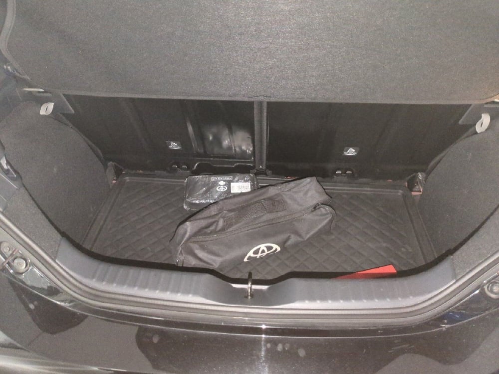 Toyota Aygo X usata a Milano (20)