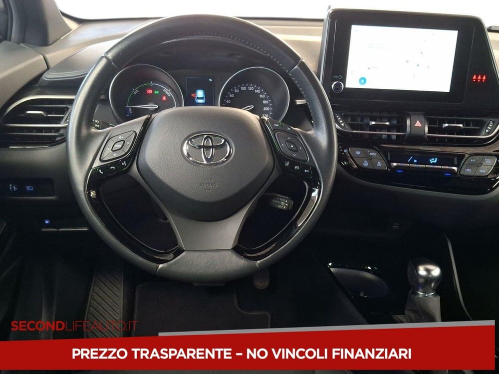 Toyota Toyota C-HR usata a Chieti (12)