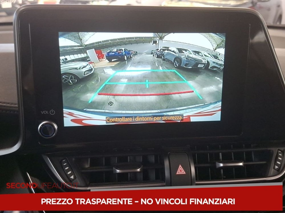 Toyota Toyota C-HR usata a Chieti (13)