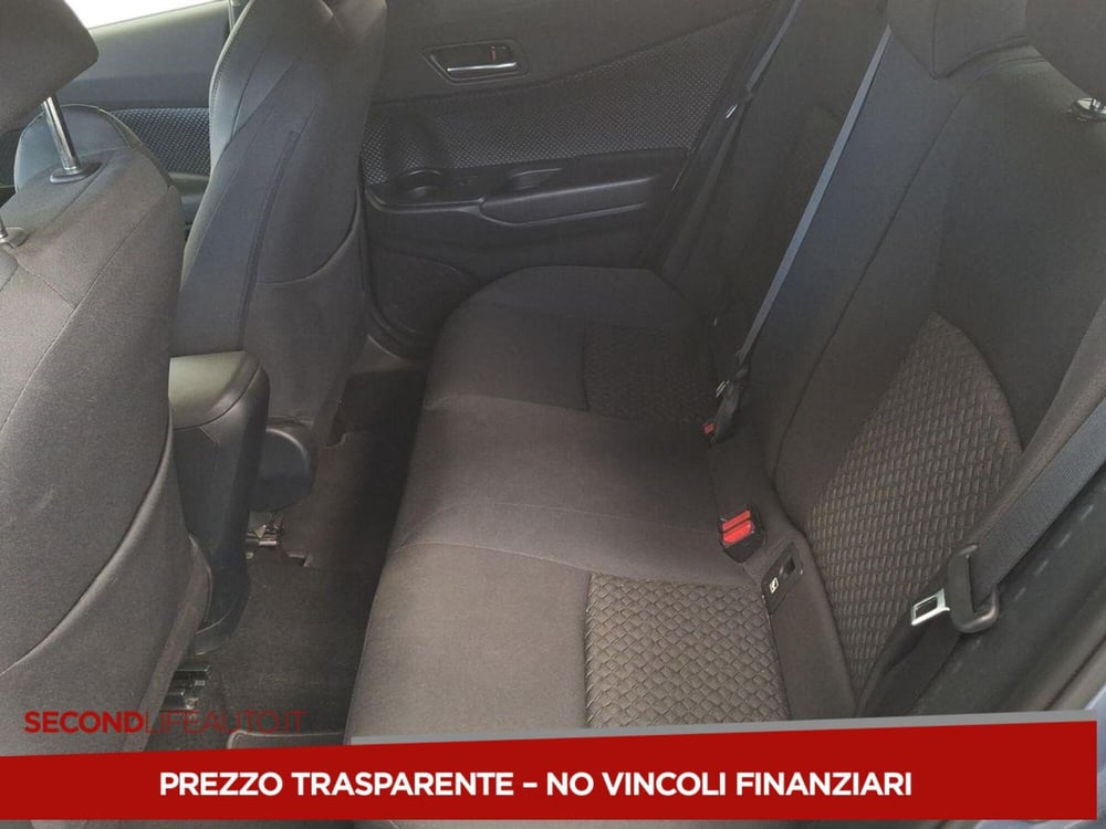 Toyota Toyota C-HR usata a Chieti (16)