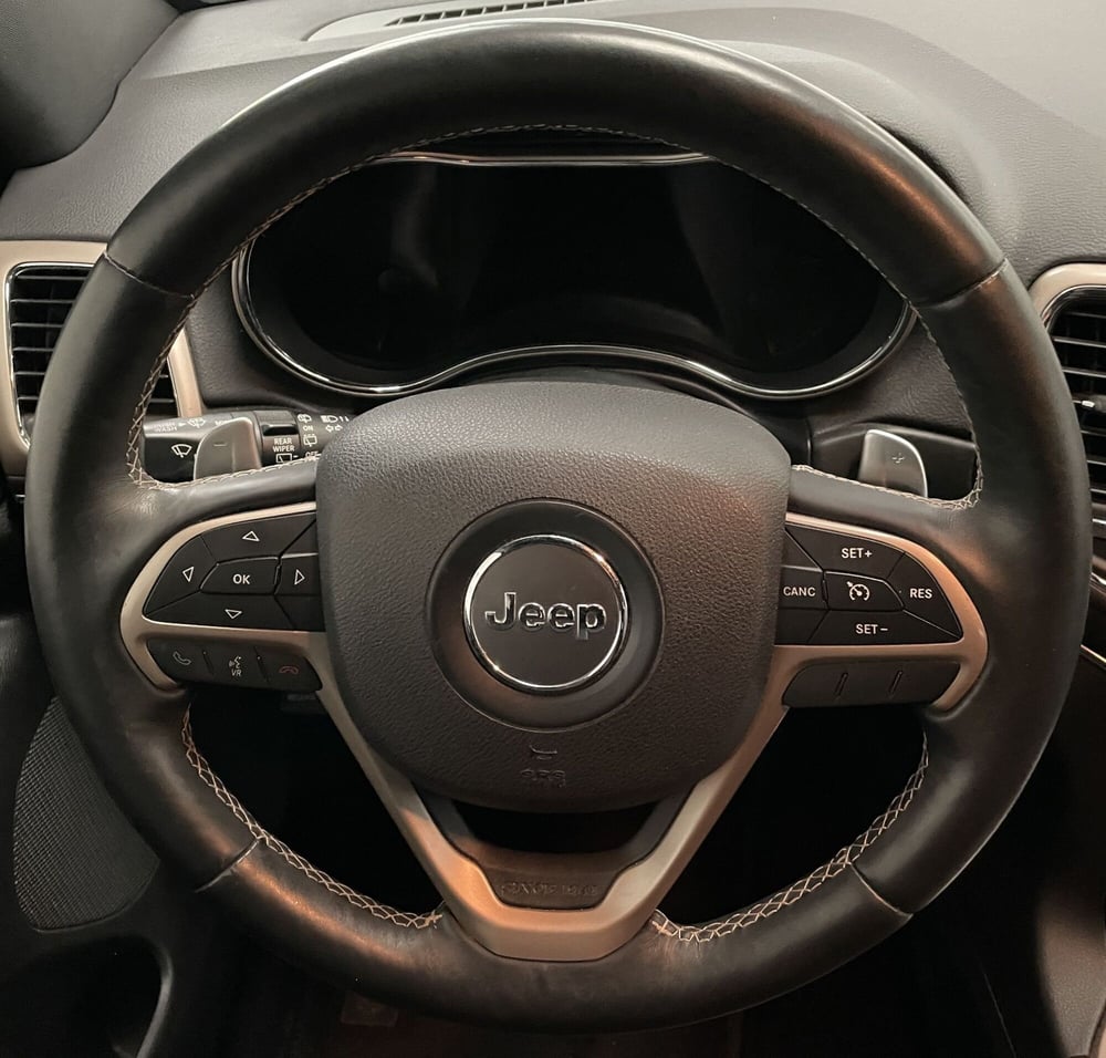 Jeep Grand Cherokee usata a Novara (12)