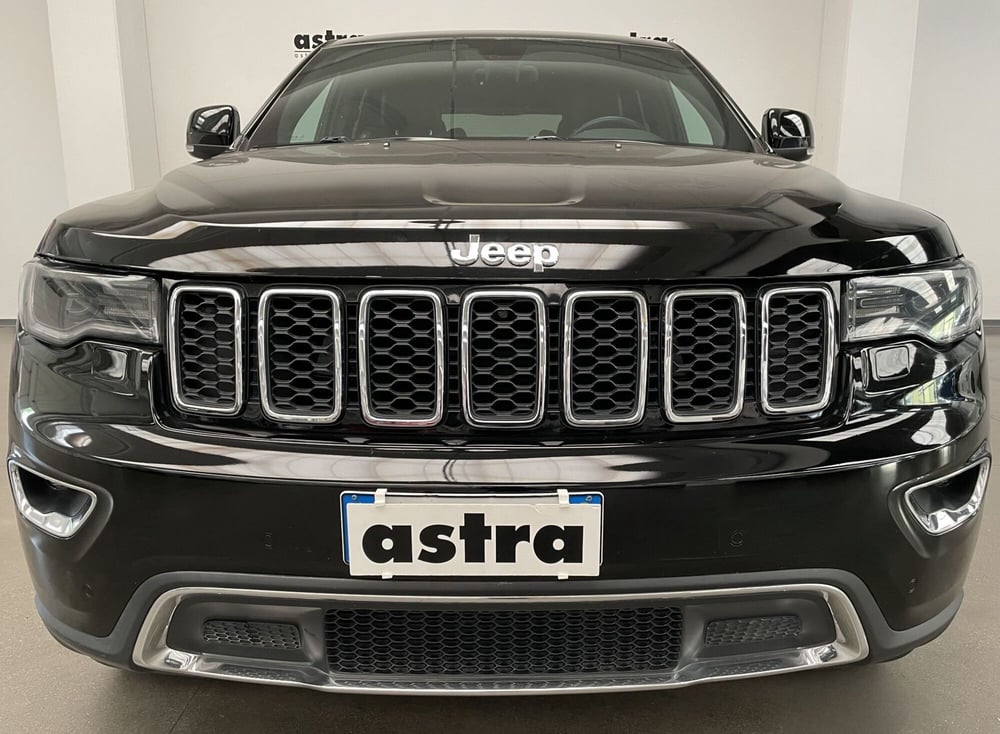 Jeep Grand Cherokee usata a Novara (16)