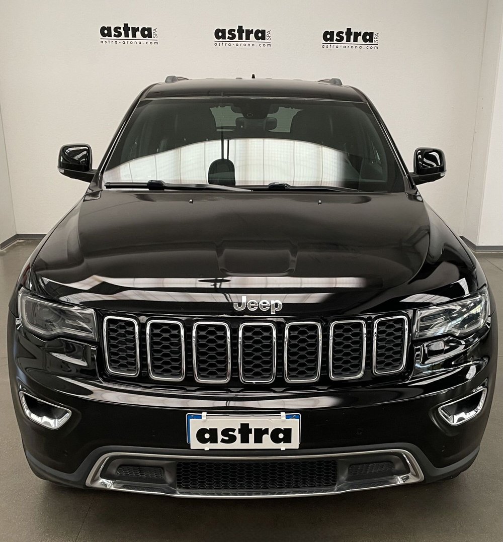 Jeep Grand Cherokee usata a Novara (2)