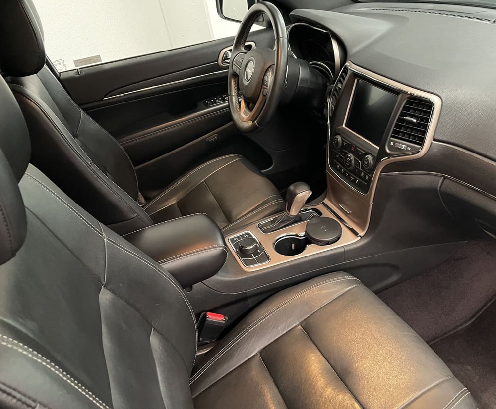 Jeep Grand Cherokee usata a Novara (7)